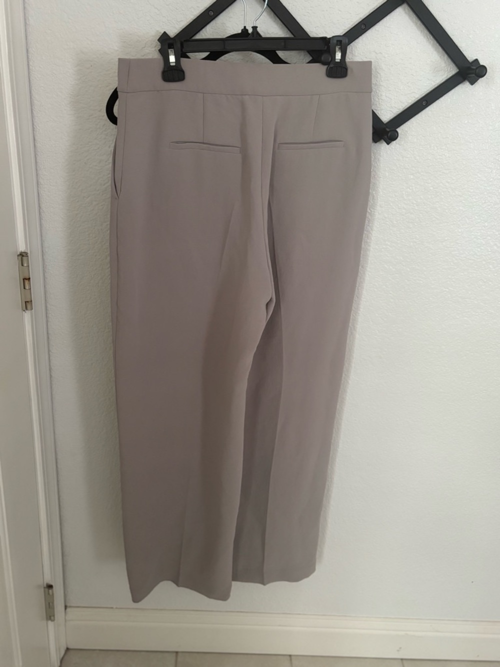 Wilfred Aritzia Limitless Pant Crepette Taupe Greige Wide Leg High Rise 10 - Picture 6 of 6